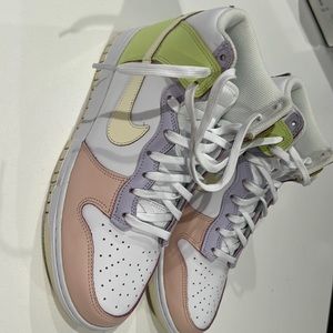 Nike dunk high cashmere. Worn one time. Size 9.5 women’s